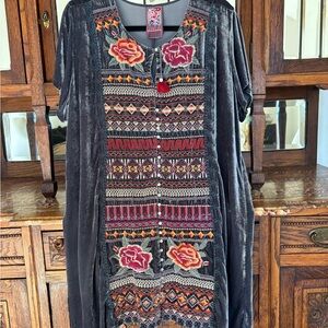 Johnny Was Gray Garment with Floral Embroidery